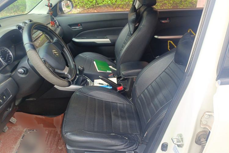 Used Suzuki Vitara 2016 1.6L Manual Two-Wheel Drive Entry-Level Trim Left Front Seat