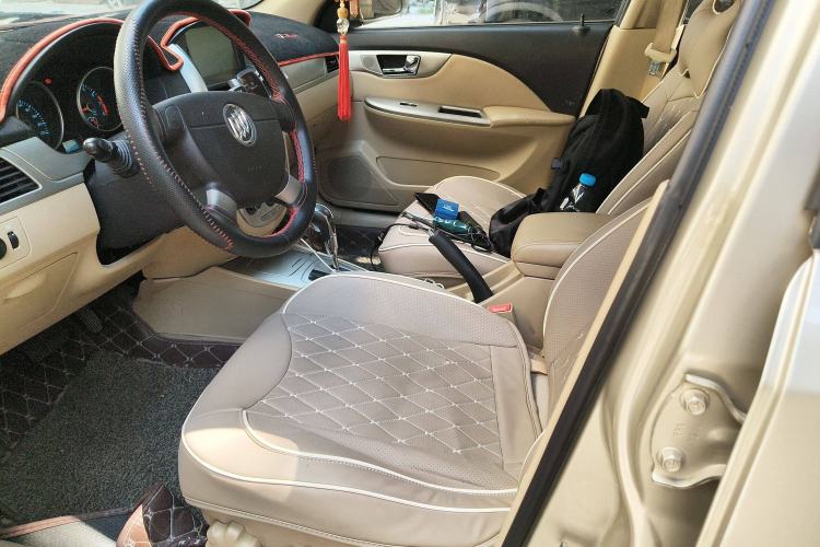 Used Buick Excelle 2013 1.5L Automatic Classic Model
