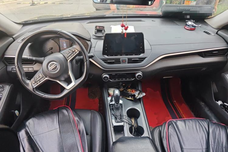 Used Nissan Teana 2020 2.0L XL Comfort Edition Center Console