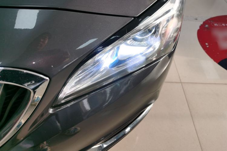 Used Buick Verano 2015 Sedan 20T Dual-Clutch Leading Model Left Front Headlight