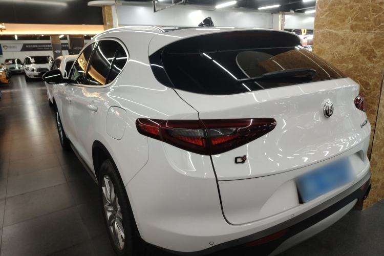 Used Alfa Romeo Stelvio 2017 2.0T 200HP Luxury Edition