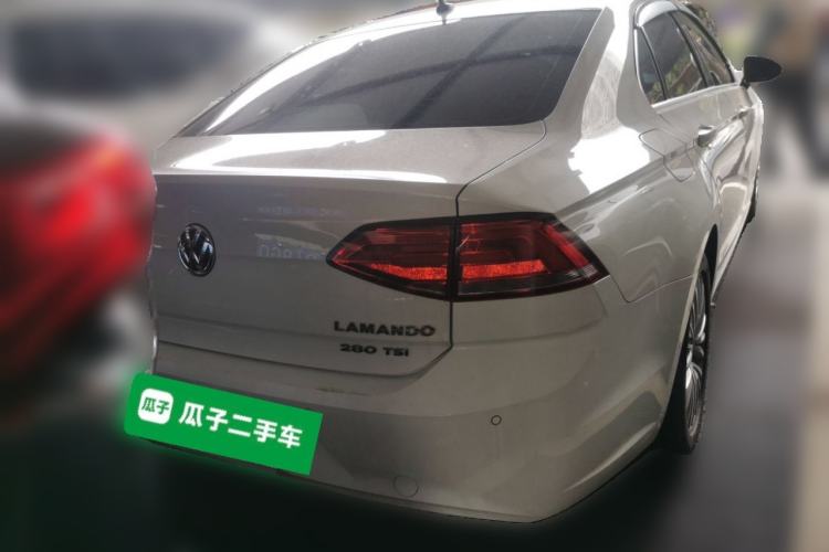 Used Volkswagen Lamando 2015 280TSI DSG Luxury Edition Rear