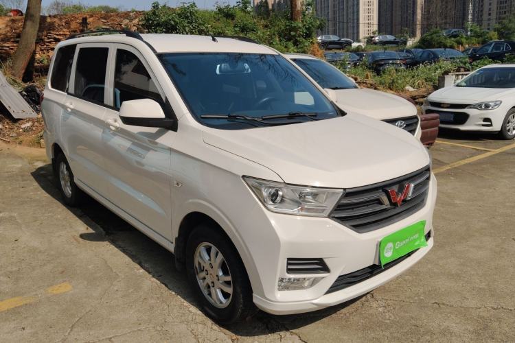 Used Wuling Hongguang 2019 1.5L S Standard Version China VI LAR
