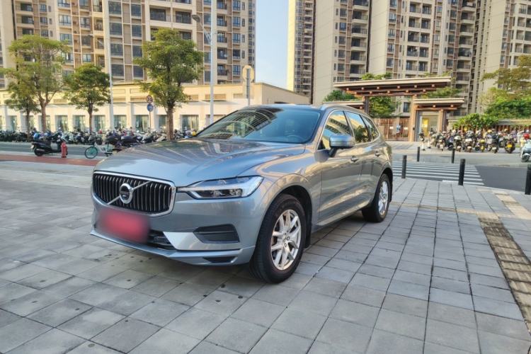 Used Volvo XC60 2019 T5 4x4 Smart Edition China V Standard