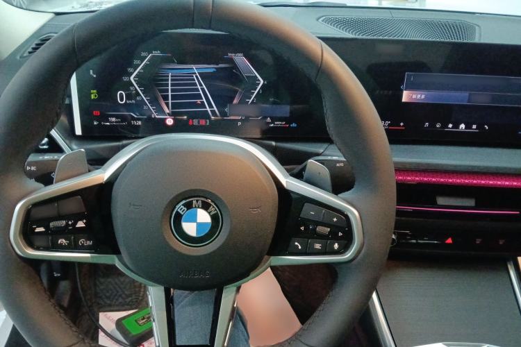 Used BMW 3 Series 2025 325Li M Sport Package Center Console