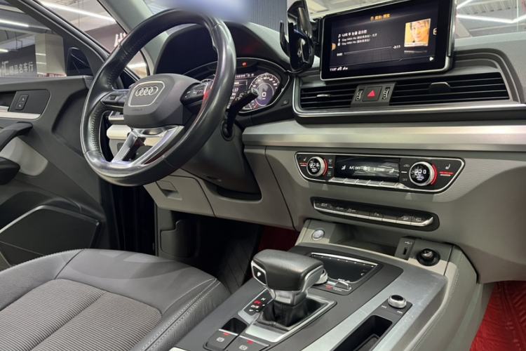Used Audi Q5L 2018 40 TFSI Prestige Fashion Edition China V Interior 7