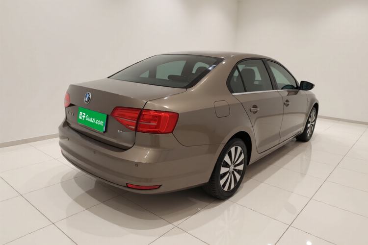 Used Volkswagen Sagitar 2015 230TSI Automatic Luxury Model