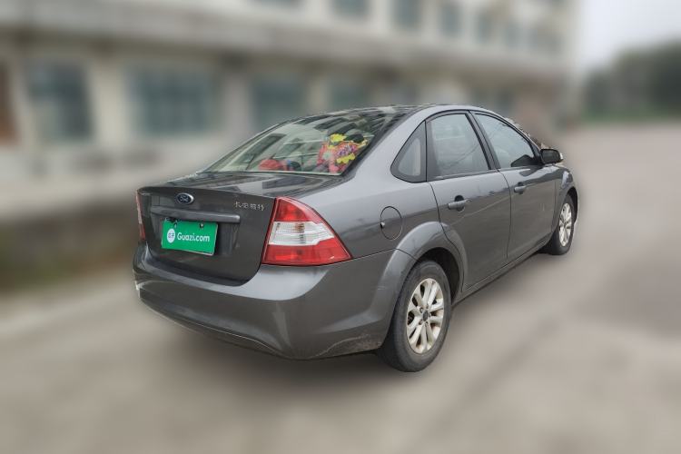 Used Ford Focus 2013 Sedan Classic 1.8L Automatic Base Model
