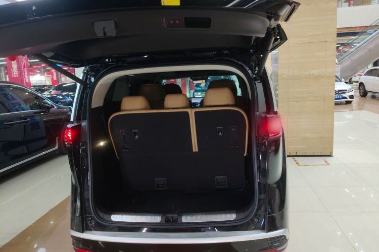 Used Denza D9 2024 DM-i 980 Four-Wheel Drive Flagship Model
