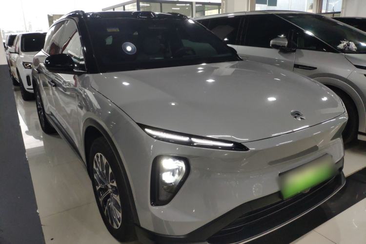 Used Nio ES6 2024 75 kWh Front Right 45 Deg