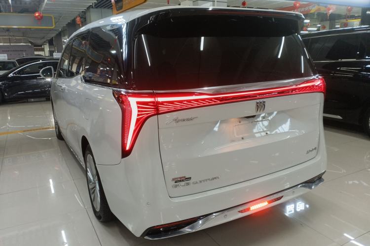 Used Buick Century 2023 2.0T Six-Seater Yinshi Edition
