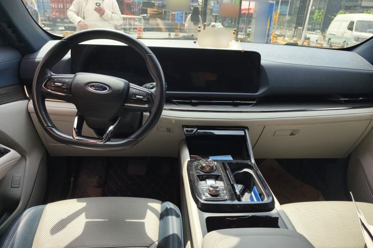 Used Ford Equator Sport 2022 EcoBoost 170 Premier PLUS Trim Center Console