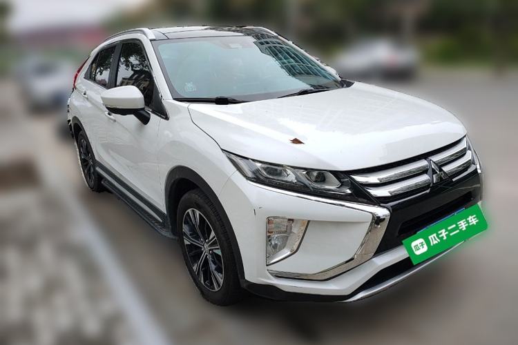 Used Mitsubishi Eclipse Cross 2018 1.5T CVT Two-Wheel Drive Belief Edition Front Right 45 Deg