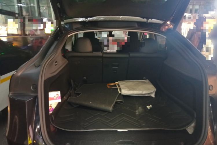 Used Tesla Model Y 2025 Rear-Wheel-Drive Version