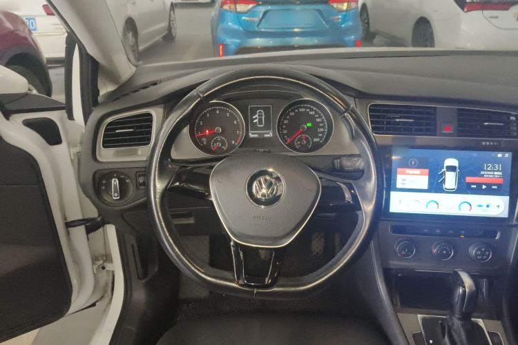 Used Volkswagen Golf 2015 1.6L Automatic Comfort Model
