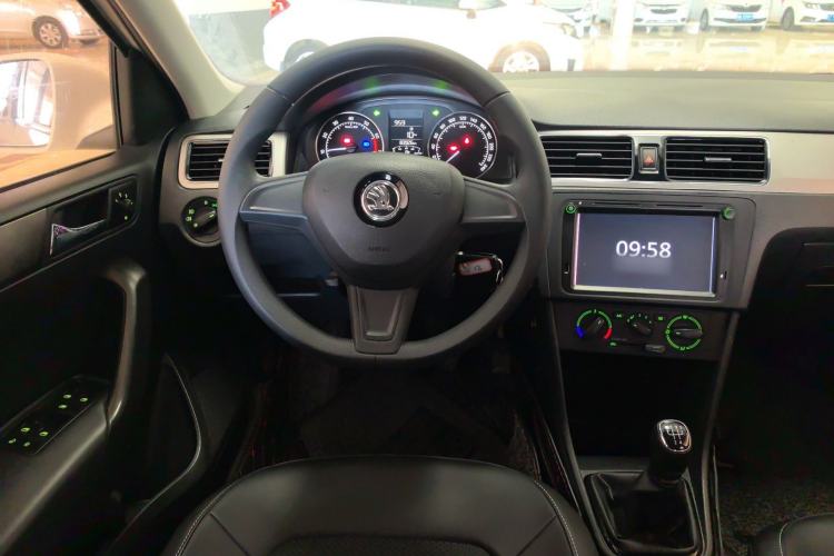 Used Skoda Rapid Spaceback 2016 Revised 1.6L Manual Chuanxing Edition
