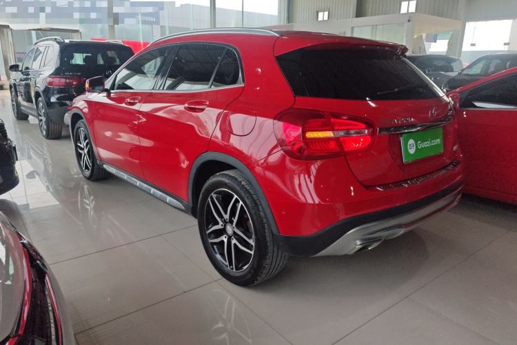 Used Mercedes-Benz GLA 2015 GLA 220 4MATIC Fashion Model