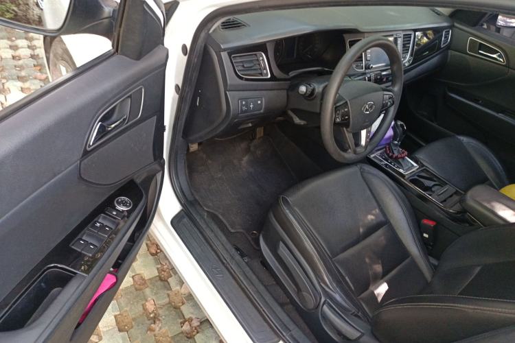 Used Hyundai Mistra 2014 1.8L Automatic Smart GLS Driver Seat