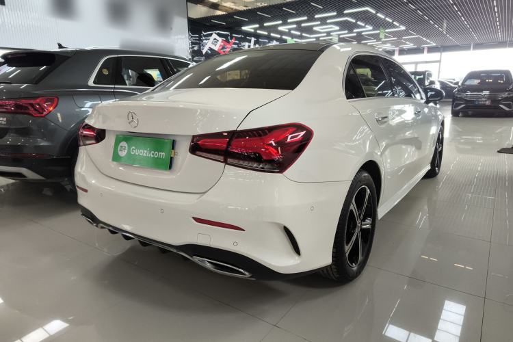 Used Mercedes-Benz A-Class 2022 Revised Version A 200 L Sport Sedan Fashionable Style
