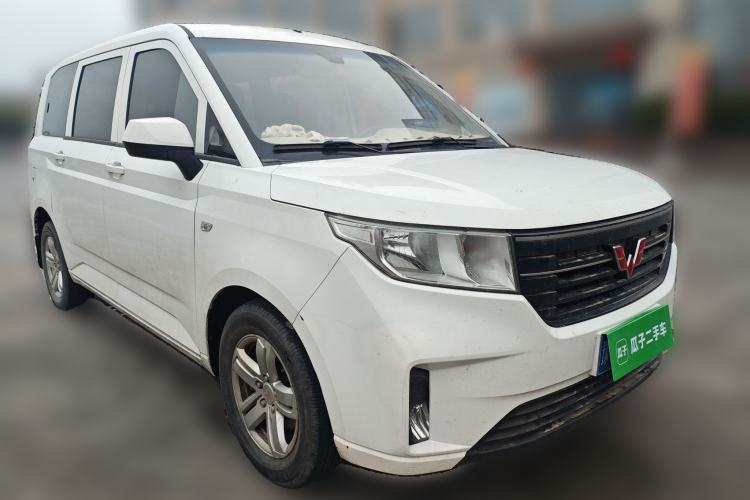 Used Wuling Hongguang PLUS 2019 1.5T Manual Comfort Version 7 Seats Front Right 45 Deg