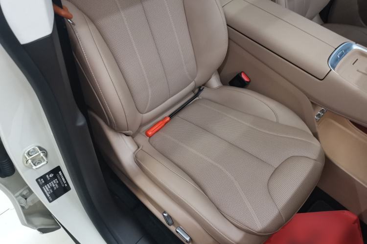 Used Leapmotor C11 2026 All-Electric 640 LiDAR Edition Right Front Seat