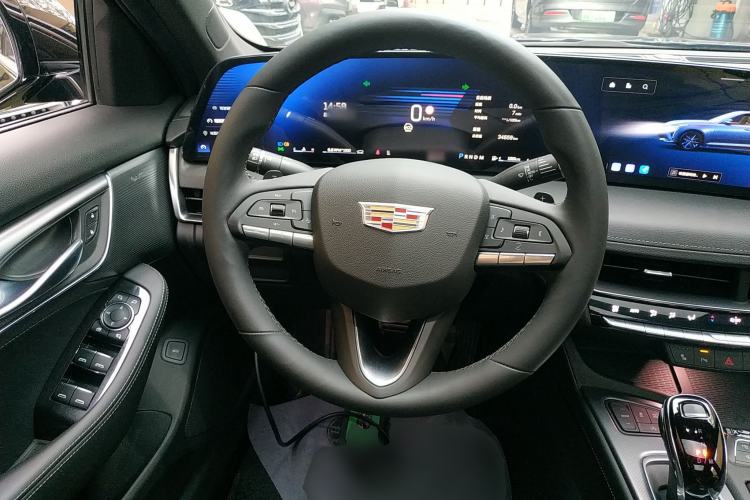 Used Cadillac CT5 2024 28T Luxury Pro Trim Steering Wheel