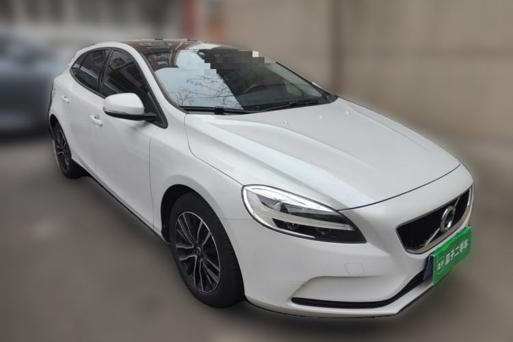 Used Volvo V40 2017 T3 Zhiyi Edition