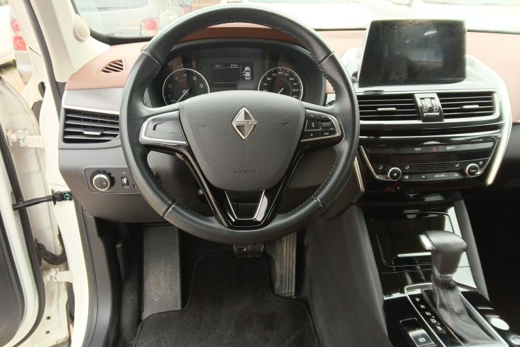 Used BORGWARD BX5 2017 20TGDI Automatic Two-Wheel Drive New Edition Steering Wheel
