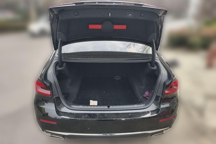 Used BMW 5 Series 2021 525Li Luxury Package