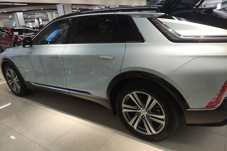 Used Cadillac LYRIQ 2022 Rear-Drive Long-Range Luxury Edition