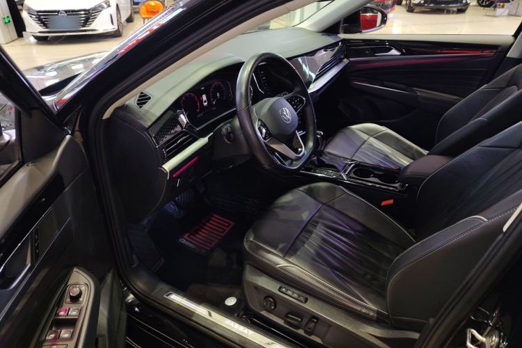 Used Volkswagen Passat 2023 Restyled 330TSI Starry Luxury Edition