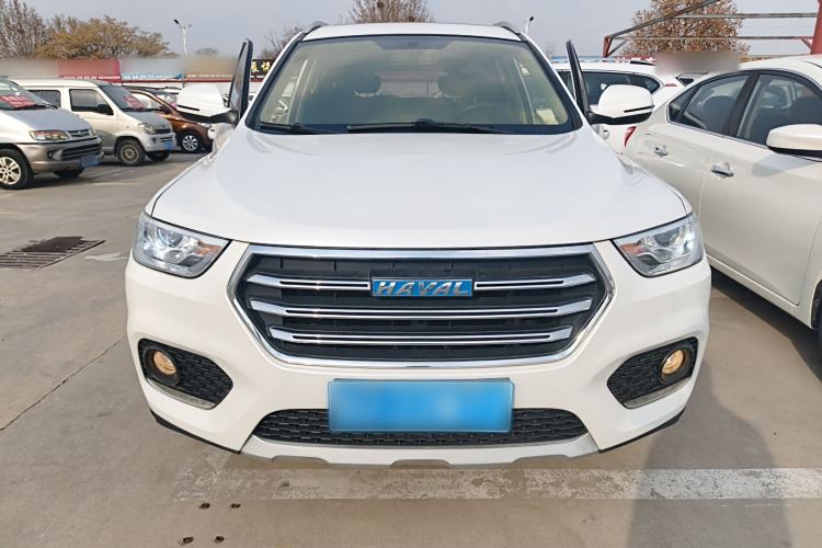Used Haval H2 2018 Chuanxiang Edition Blue Badge 1.5T Dual-Clutch Two-Wheel Drive Fashionable Model