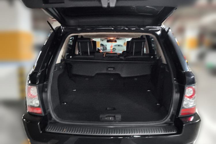 Used Land Rover Range Sport 2011 3.0 TDV6 Diesel Version Trunk