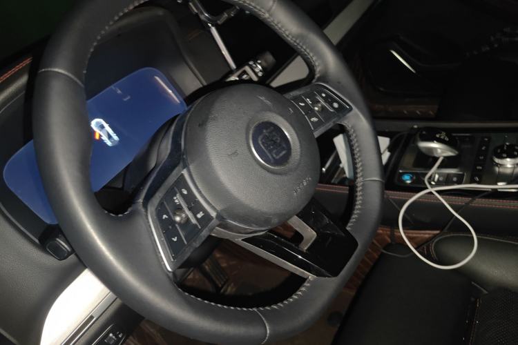 Used BYD Tang New Energy 2018 DM 2.0T All-Wheel Drive Smart Connect Elite 7-Seater China V Emission Standard