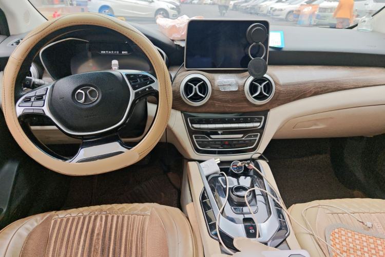 Used BAIC Beijing EU5 2018 R500 Smart Wind Edition
