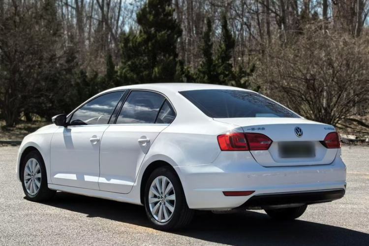 Used Volkswagen Sagitar 2014 1.6L Automatic Comfort Model Exterior 2