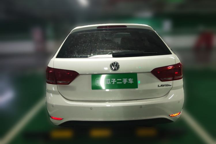 Used Volkswagen Gran Lavida 2015 1.6L Manual Fashion Edition Rear