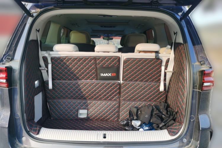 Used Roewe iMAX8 2022 400TGI Celebration Edition Trunk