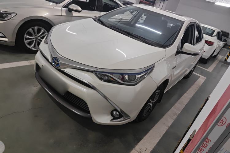 Used Toyota Levin 2016 Dual-Engine 1.8H GS E-CVT Elite Model with Sunroof