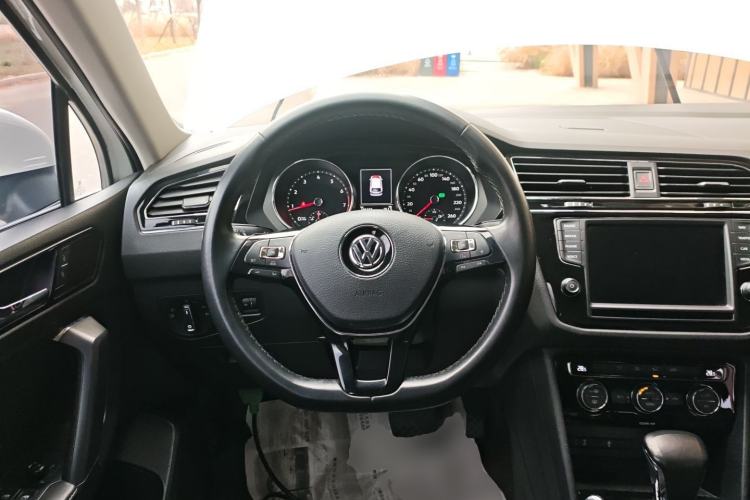 Used Volkswagen Tiguan L 2018 330TSI Automatic Two-Wheel Drive Comfort Edition

