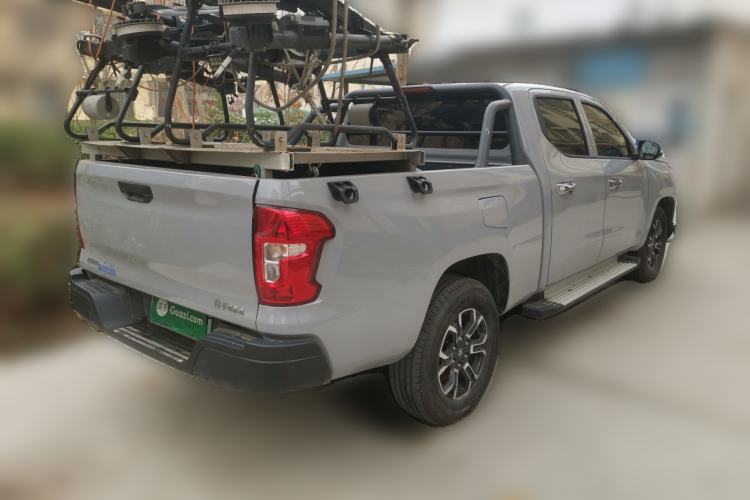 Used CHANGAN Hunter 2024 Warrior Edition Luxury Model Dual-Motor All-Wheel Drive with Extra-Long Cargo Box
