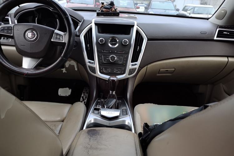 Used Cadillac SRX 2011 3.0L Flagship Edition Center Console