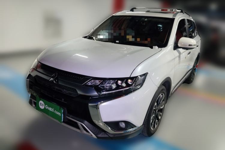 Used Mitsubishi Outlander 2020 2.4L 4x4 Zhi Xiang Edition 7-Seater
