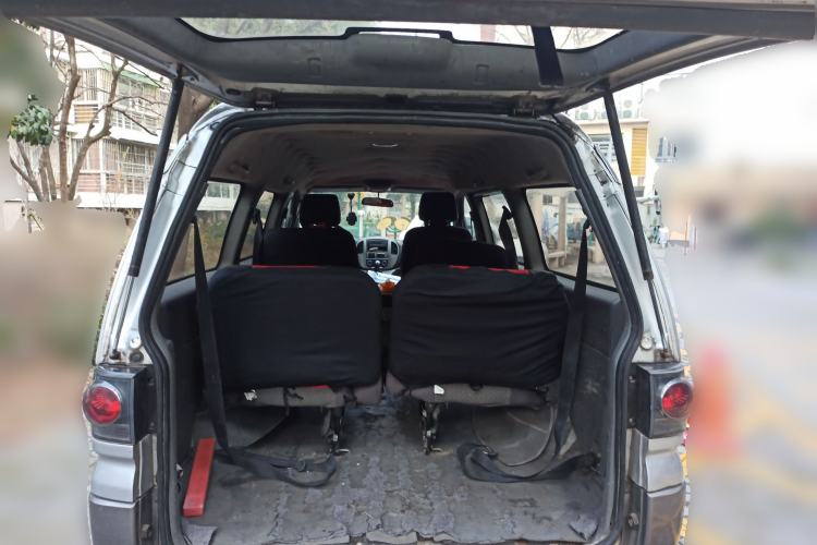 Used FORTHING Lingzhi 2013 M5 Q3 2.0L 7-seat Long-Wheelbase Comfort Model
