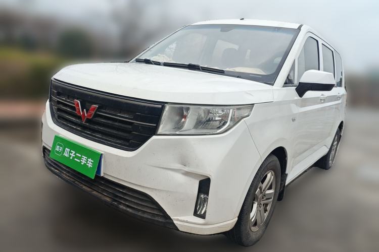 Used Wuling Hongguang PLUS 2019 1.5T Manual Comfort Version 7 Seats