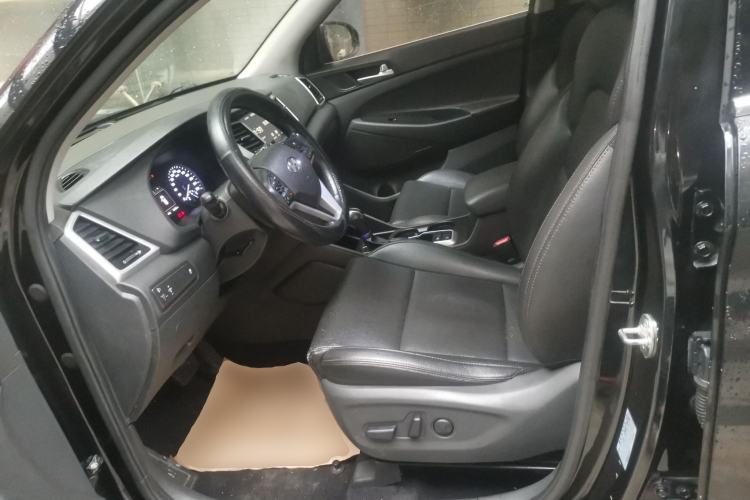 Used Hyundai Tucson 2018 1.6T Dual-Clutch Two-Wheel Drive 15th Anniversary Special Edition Left Front Seat