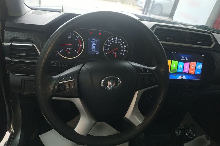 Used Great Wall Wingle 5 2023 2.0T Diesel Two-Wheel Drive Elite Flatbed Truck Steering Wheel