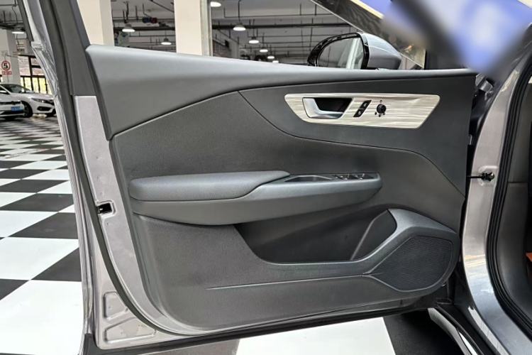 Used Hongqi E-QM5 2023 560km PLUS
