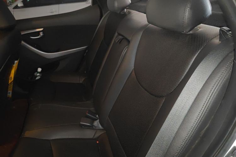 Used Hyundai Elantra (5th Generation / Langdong) 2015 1.6L Automatic Leading Model
