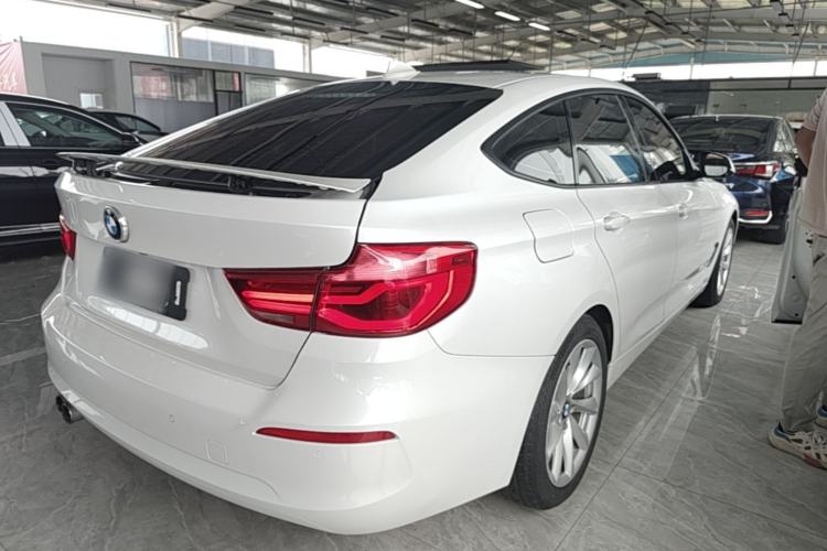 Used BMW 3 Series GT 2018 320i Sport Edition
